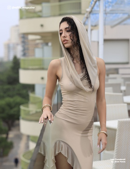 Edith Mag 1384 -  Carla, page 2