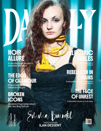 Darkly Issue 424 October, page 1