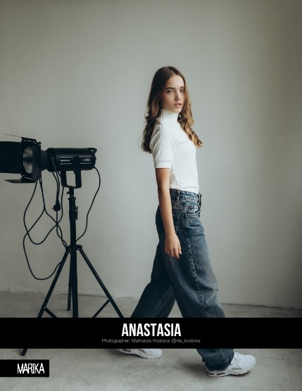MARIKA MAGAZINE PORTRAIT (ISSUE 5433 - DECEMBER), page 4