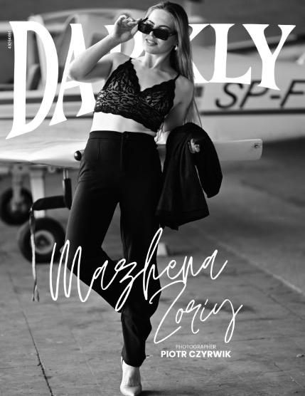 Darkly - Issue 450 November, page 1